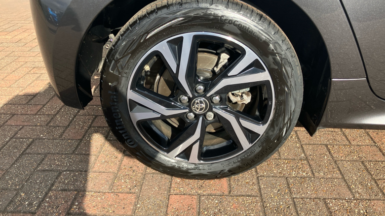 Toyota Yaris 1.5 Hybrid Design 5dr CVT Hybrid Hatchback